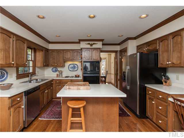 8608 Seagate Drive Raleigh, NC 27615 - Photo 7 of 10