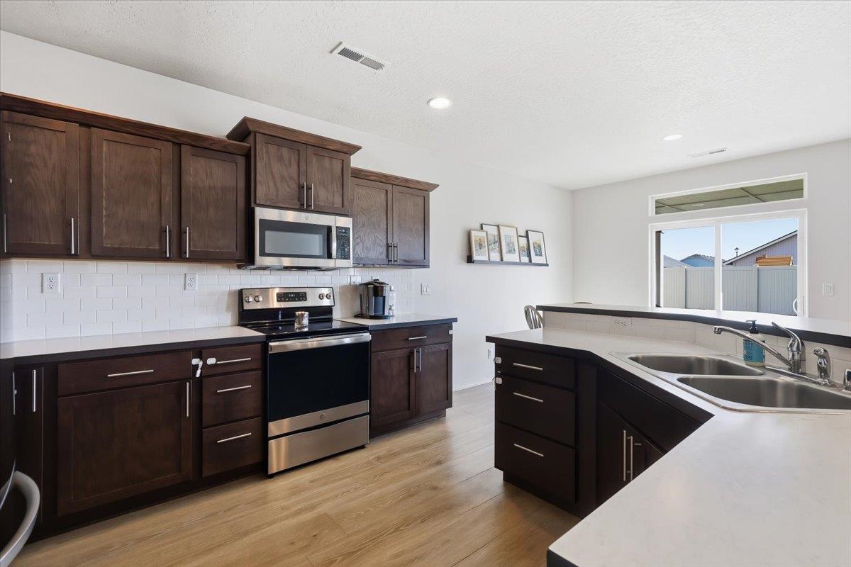 5613 South Dowdy Road Spokane, WA 99224 - Photo 10 of 20