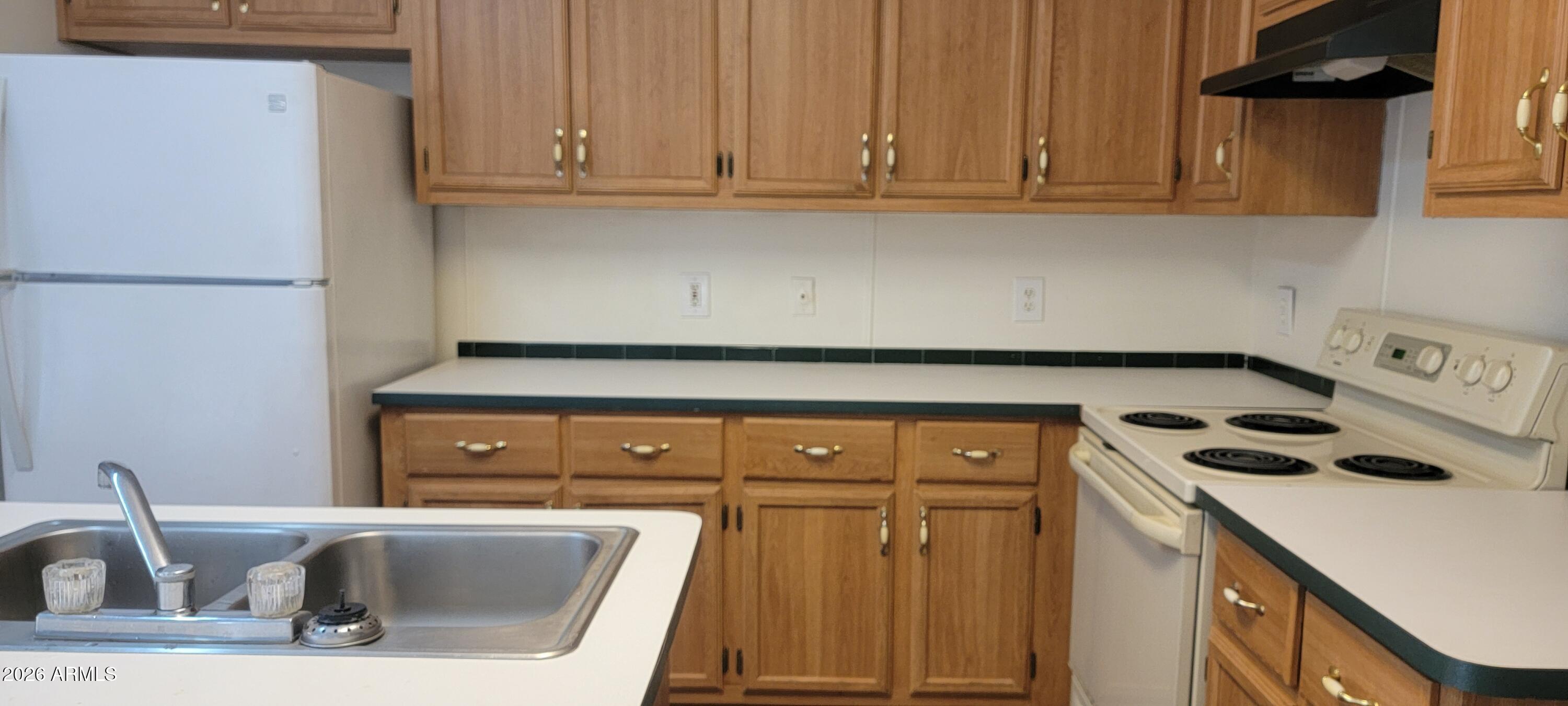 12721 West Greenway Road, Unit 114 El Mirage, AZ 85335 - Photo 9 of 15 20260321_133446