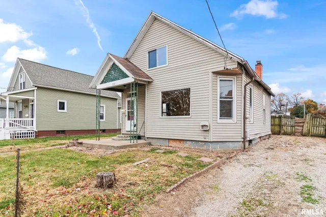 $37,500 | 718 West England Street, Taylorville, IL 62568