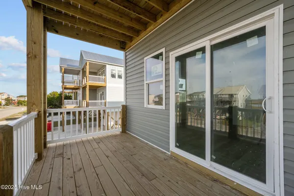 $524,500 | 144 Sea Gull Lane, Unit 6B, North Topsail Beach, NC 28460