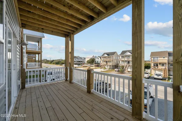 $524,500 | 144 Sea Gull Lane, Unit 6B, North Topsail Beach, NC 28460