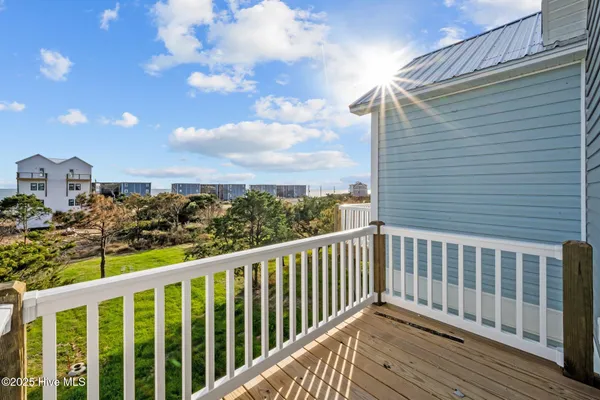 $524,500 | 144 Sea Gull Lane, Unit 6B, North Topsail Beach, NC 28460