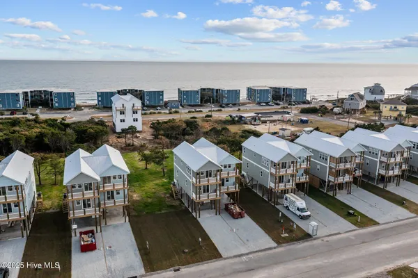 $524,500 | 144 Sea Gull Lane, Unit 6B, North Topsail Beach, NC 28460