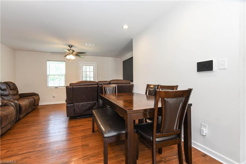 3203 Loftyview Drive High Point, NC 27260 - Photo 14 of 31