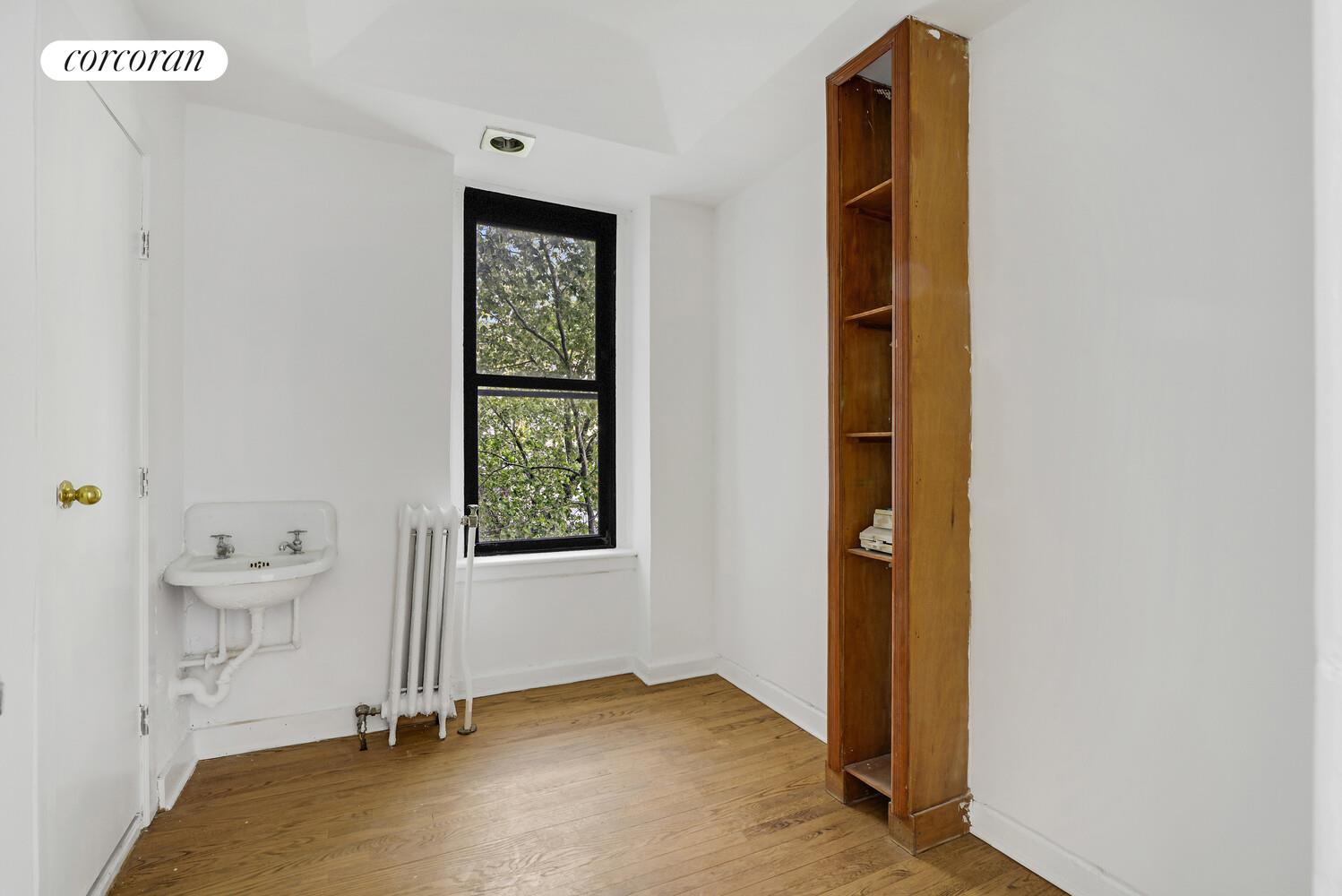 409 Edgecombe Avenue, Unit 2A Manhattan, NY 10032 - Photo 15 of 19 a view of an empty room