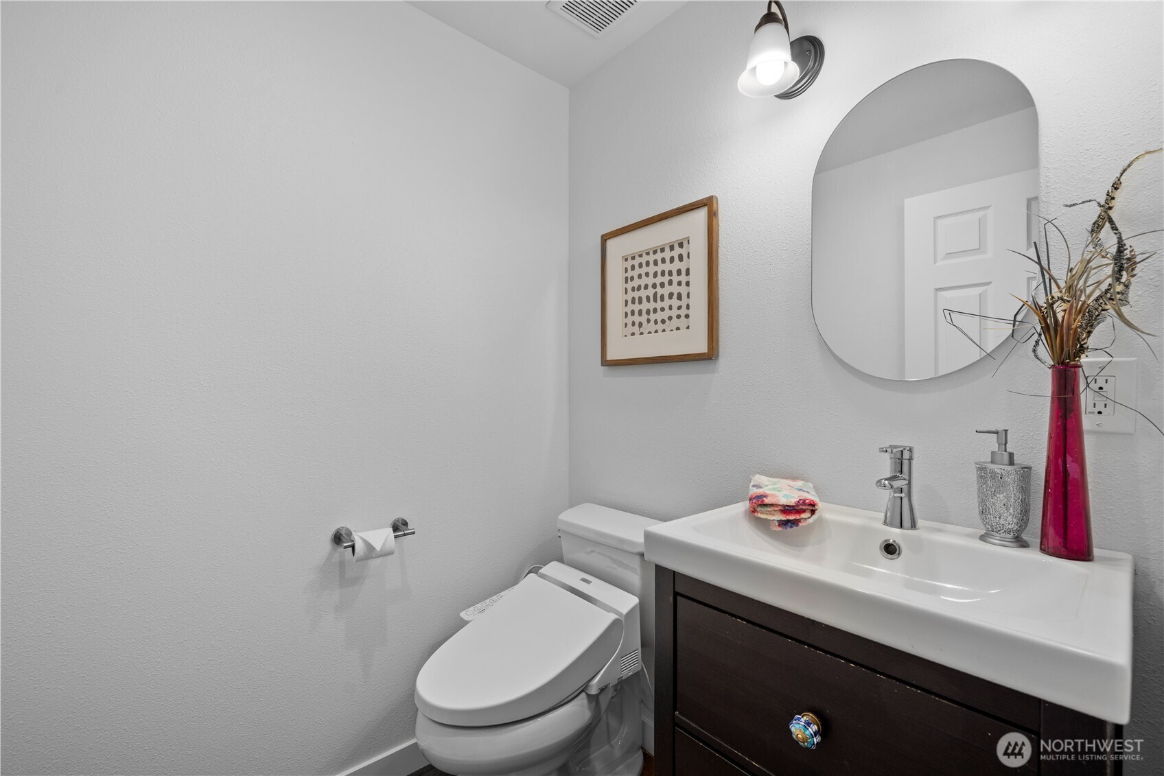 15705 Northeast 59th Way Redmond, WA 98052 - Photo 17 of 40