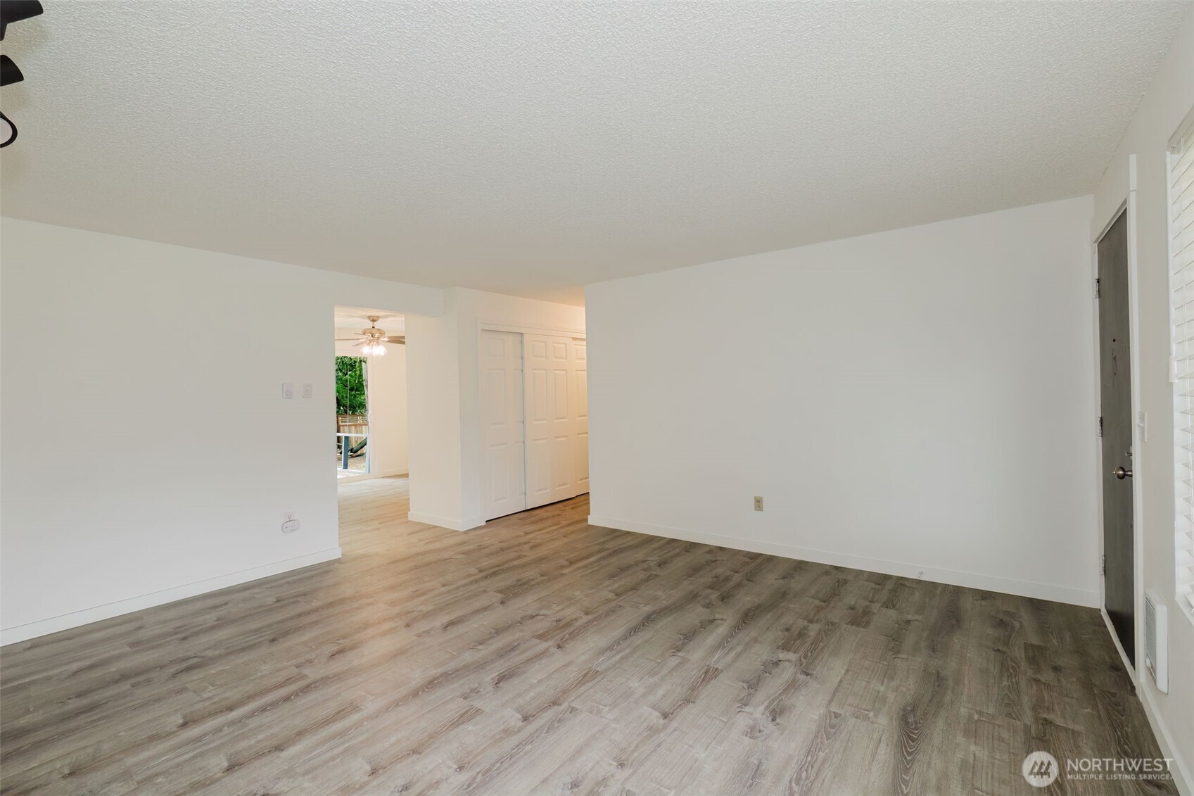 2464 Mitchell Road Southeast Port Orchard, WA 98366 - Photo 7 of 40 Gallery Image 7