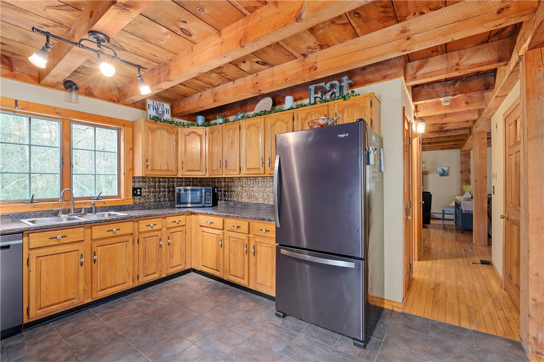 350 Chopmist Hill Road Glocester, RI 02814 - Photo 11 of 37 Gallery Image 11