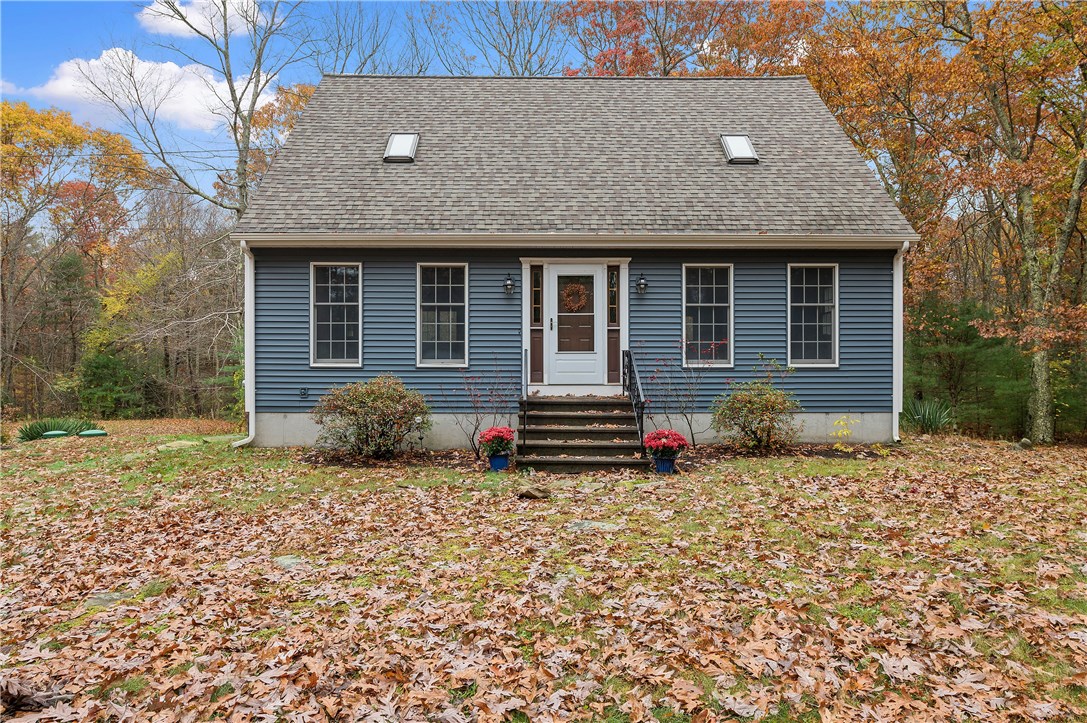 350 Chopmist Hill Road Glocester, RI 02814 - Photo 2 of 37 Gallery Image 2
