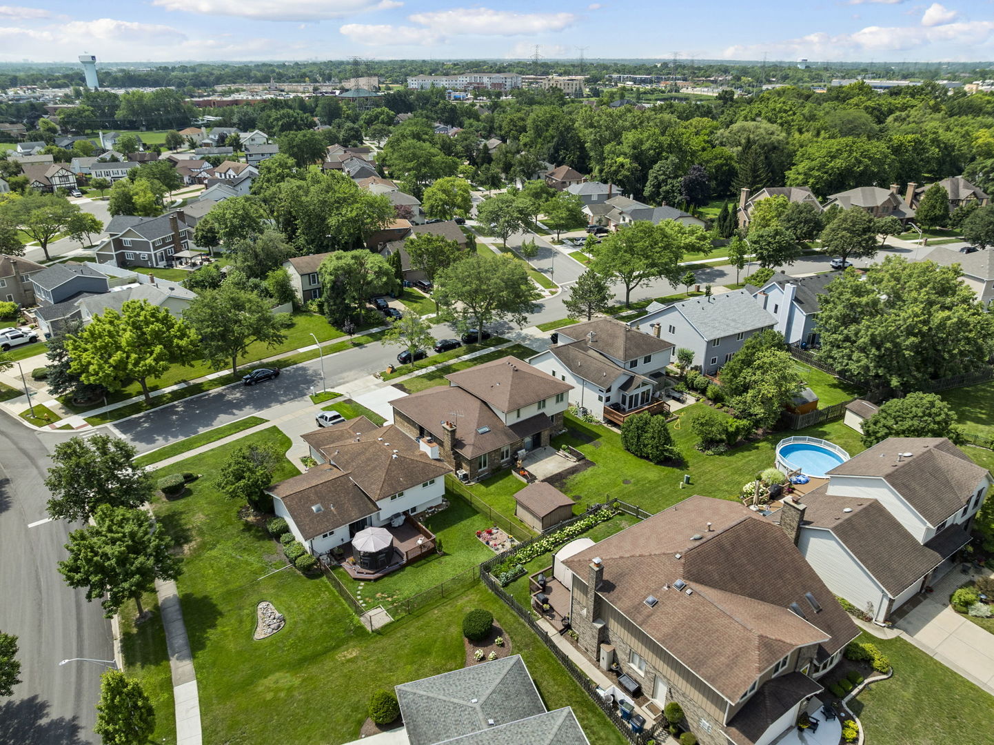 1520 Grove Drive Addison, IL 60101 - Photo 43 of 43 an aerial view of multiple house