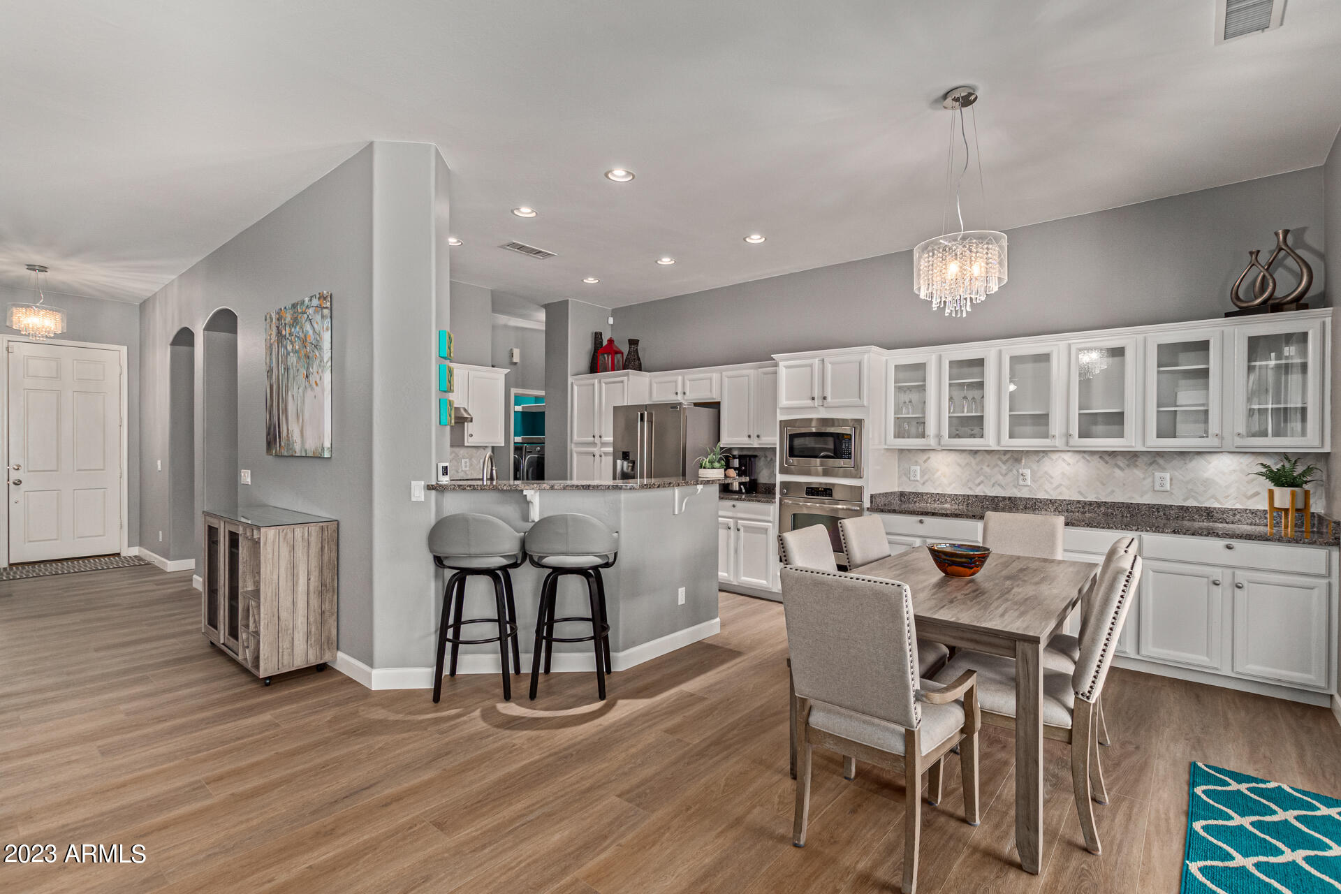 4506 East Jaeger Road Phoenix, AZ 85050 - Photo 11 of 47 Bar & Dining space seating