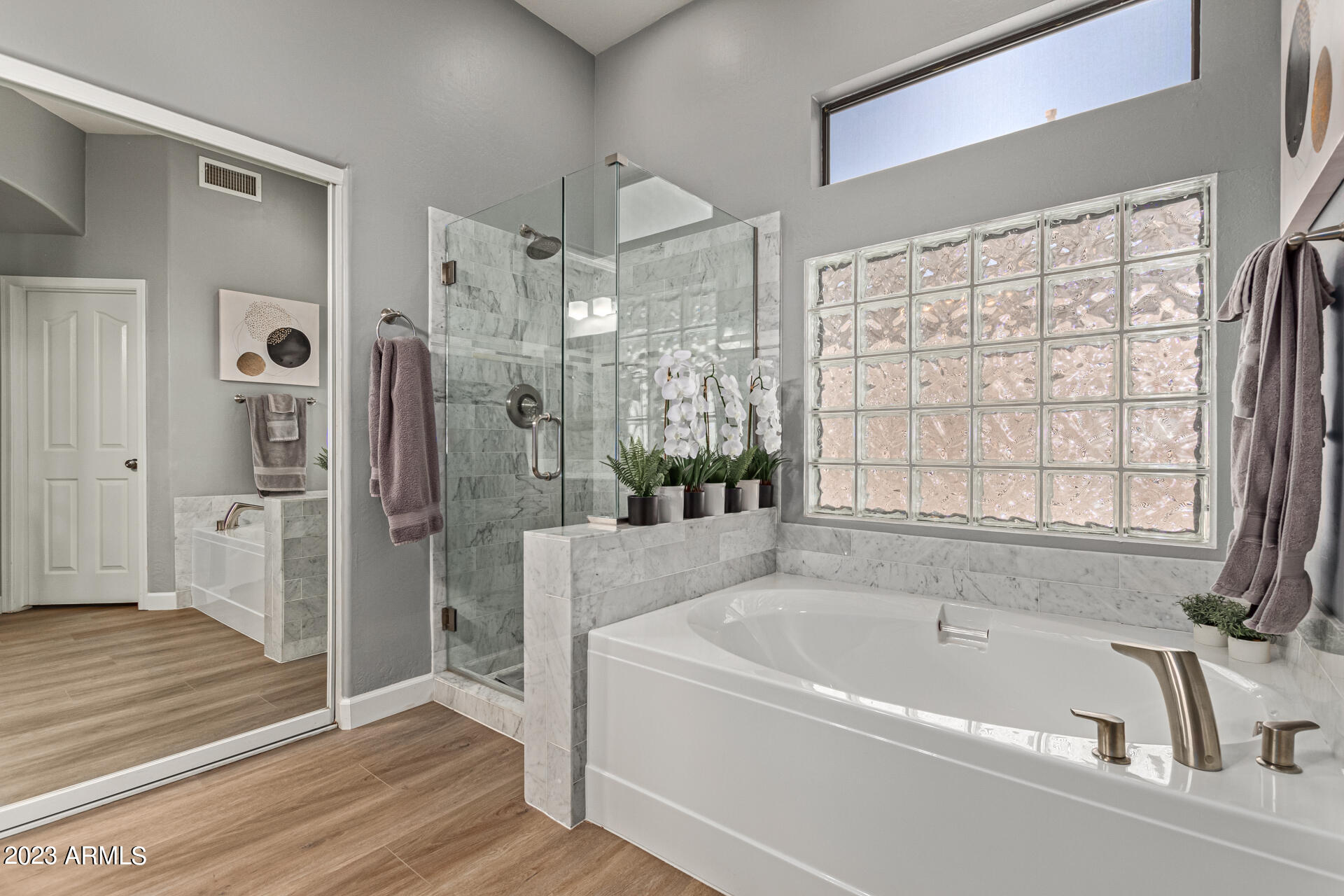 4506 East Jaeger Road Phoenix, AZ 85050 - Photo 17 of 47 Separate tub & shower in Primary bath