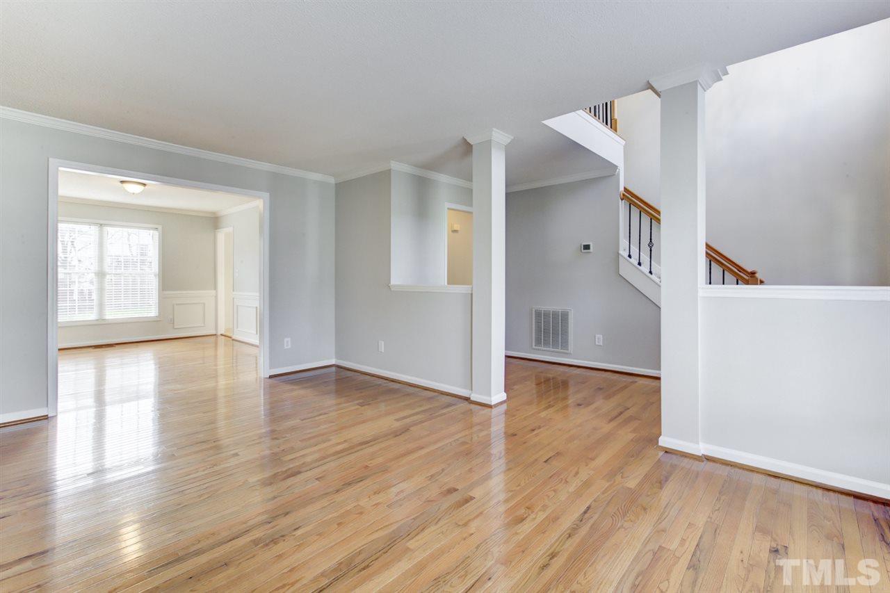 2317 Bolingbrook Lane Raleigh, NC 27613 - Photo 4 of 28