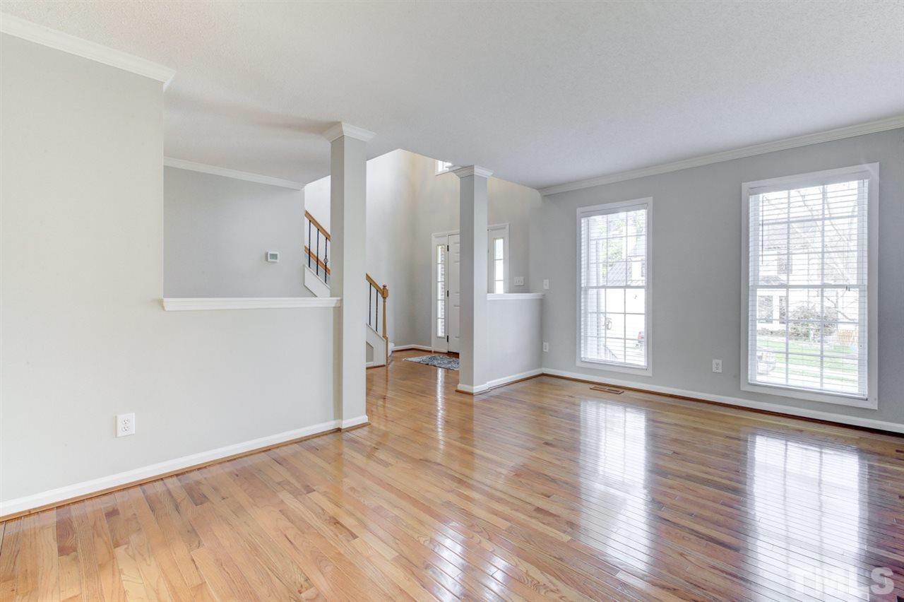 2317 Bolingbrook Lane Raleigh, NC 27613 - Photo 5 of 28