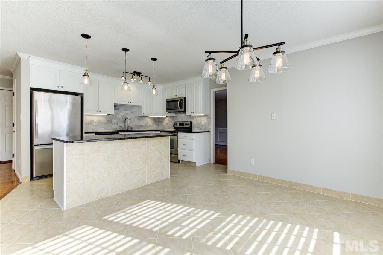 2317 Bolingbrook Lane Raleigh, NC 27613 - Photo 10 of 28