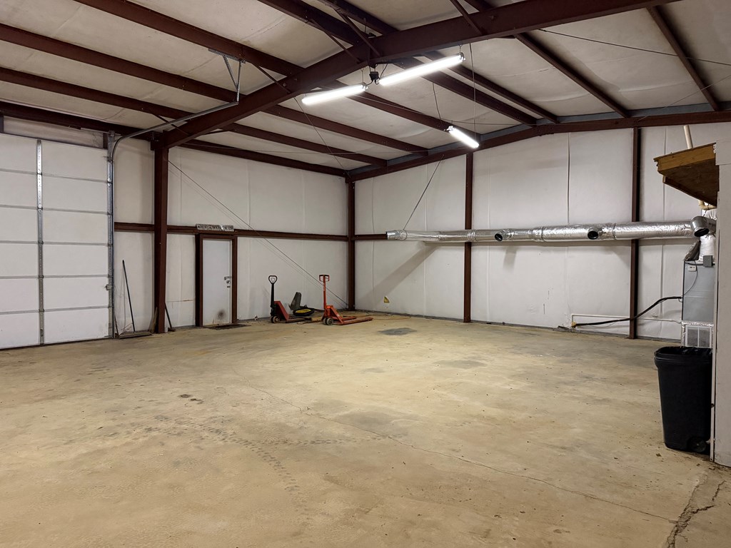 691 Mitchell Branch Road Morganton, GA 30560 - Photo 6 of 7 a view of a garage
