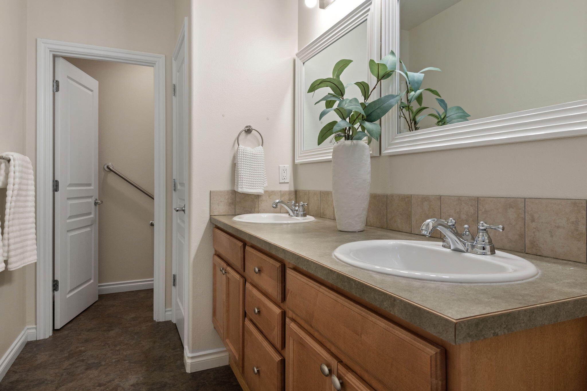 19508 Fishhawk Loop Bend, OR 97702 - Photo 14 of 33 Double sinks, solid surface counters and floors, enclosed toilet
