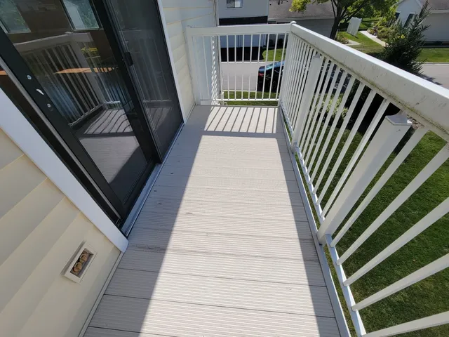 $2,100 | 724 Whitesail Drive, Schaumburg, IL 60194