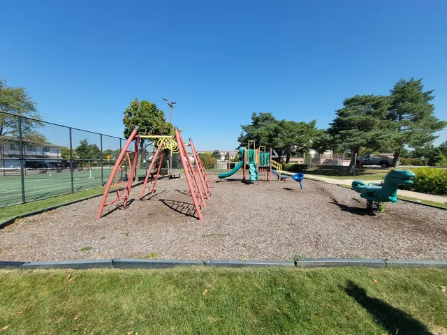 $2,100 | 724 Whitesail Drive, Schaumburg, IL 60194