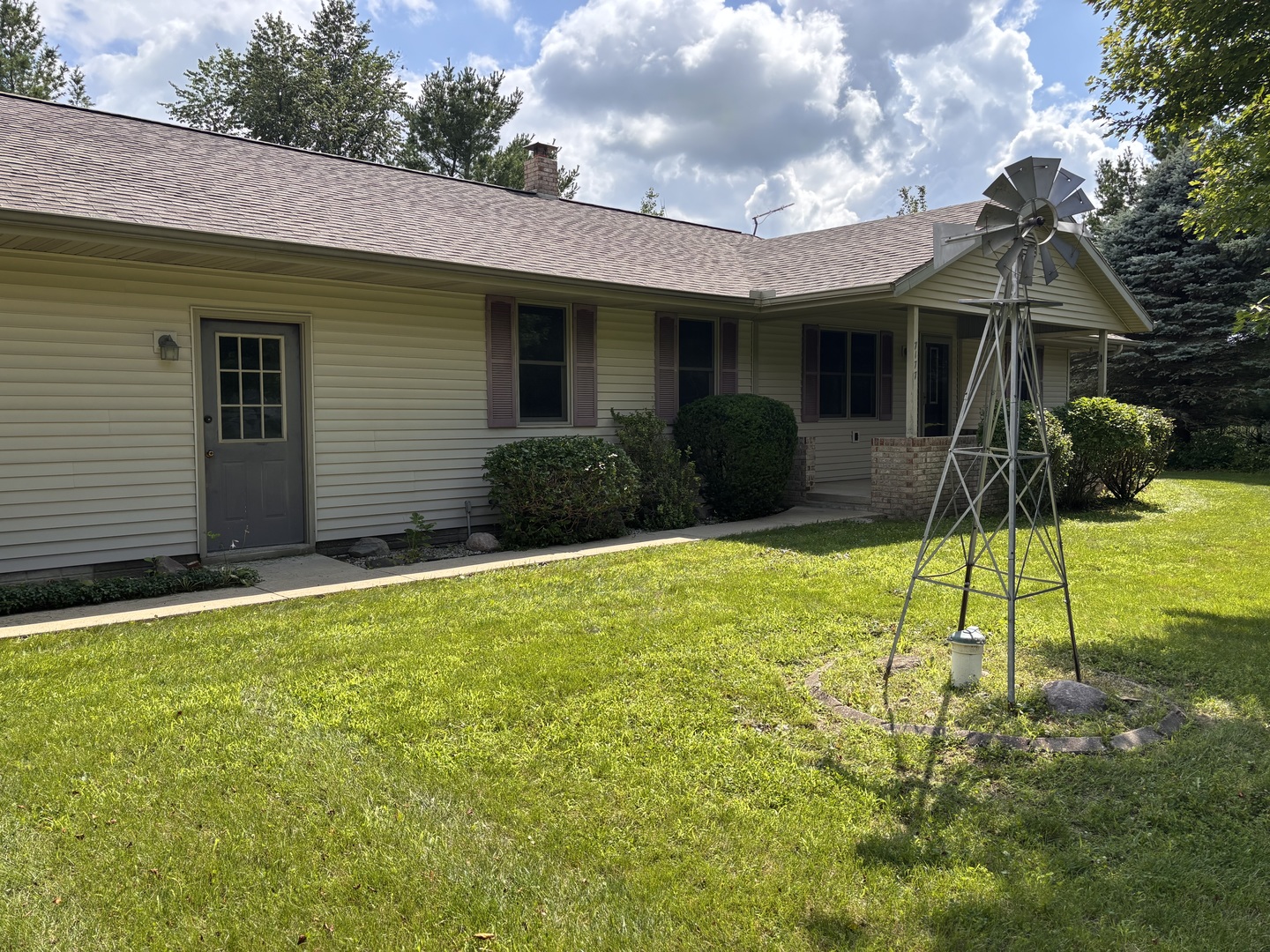 7177 Old Peoria Road Danvers, IL 61732 - Photo 4 of 34