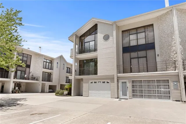 $475,000 | 127 Highway 22, Unit S1, Madisonville, LA 70447