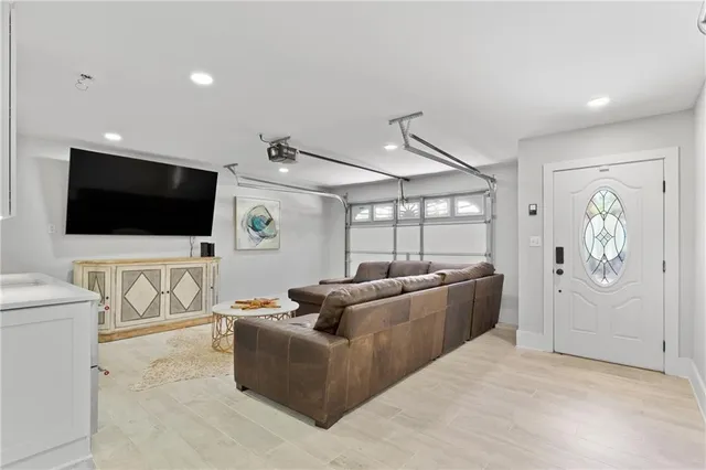 $475,000 | 127 Highway 22, Unit S1, Madisonville, LA 70447