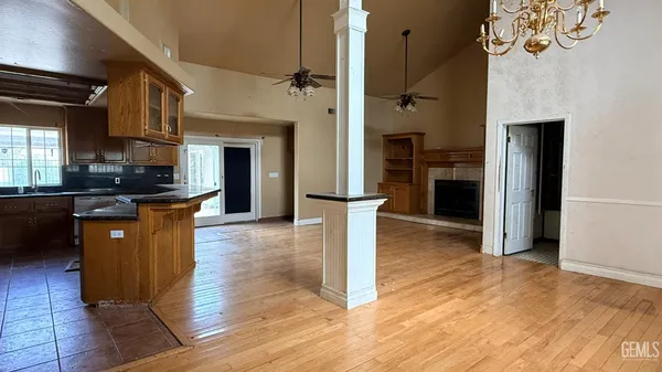 $630,000 | Undisclosed Address, Bakersfield, CA 93306