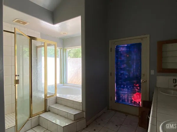 $630,000 | Undisclosed Address, Bakersfield, CA 93306