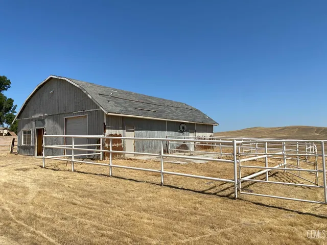 $725,000 | Undisclosed Address, Bakersfield, CA 93306