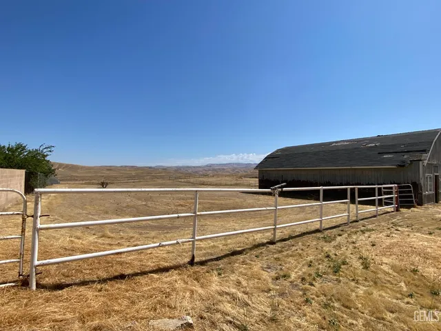 $725,000 | Undisclosed Address, Bakersfield, CA 93306