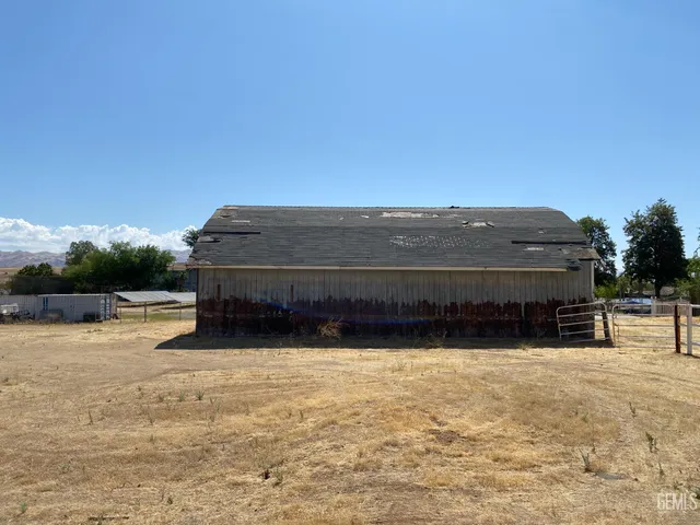 $725,000 | Undisclosed Address, Bakersfield, CA 93306