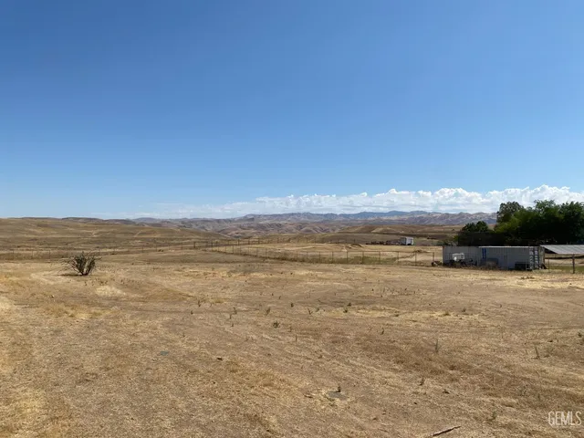 $725,000 | Undisclosed Address, Bakersfield, CA 93306