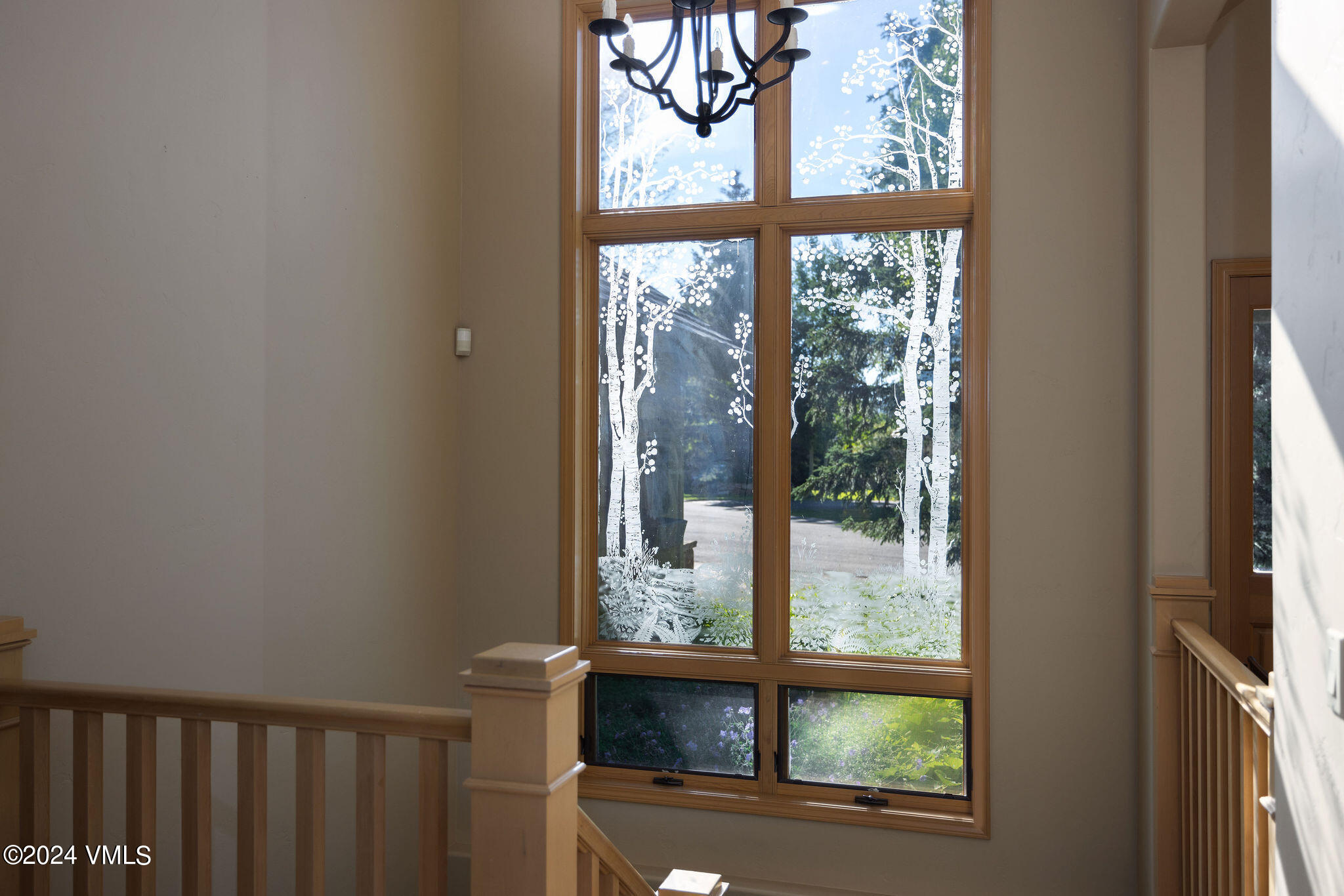 44 Rodeo Drive Edwards, CO 81632 - Photo 10 of 25 44_rodeo_dr_vignette_window