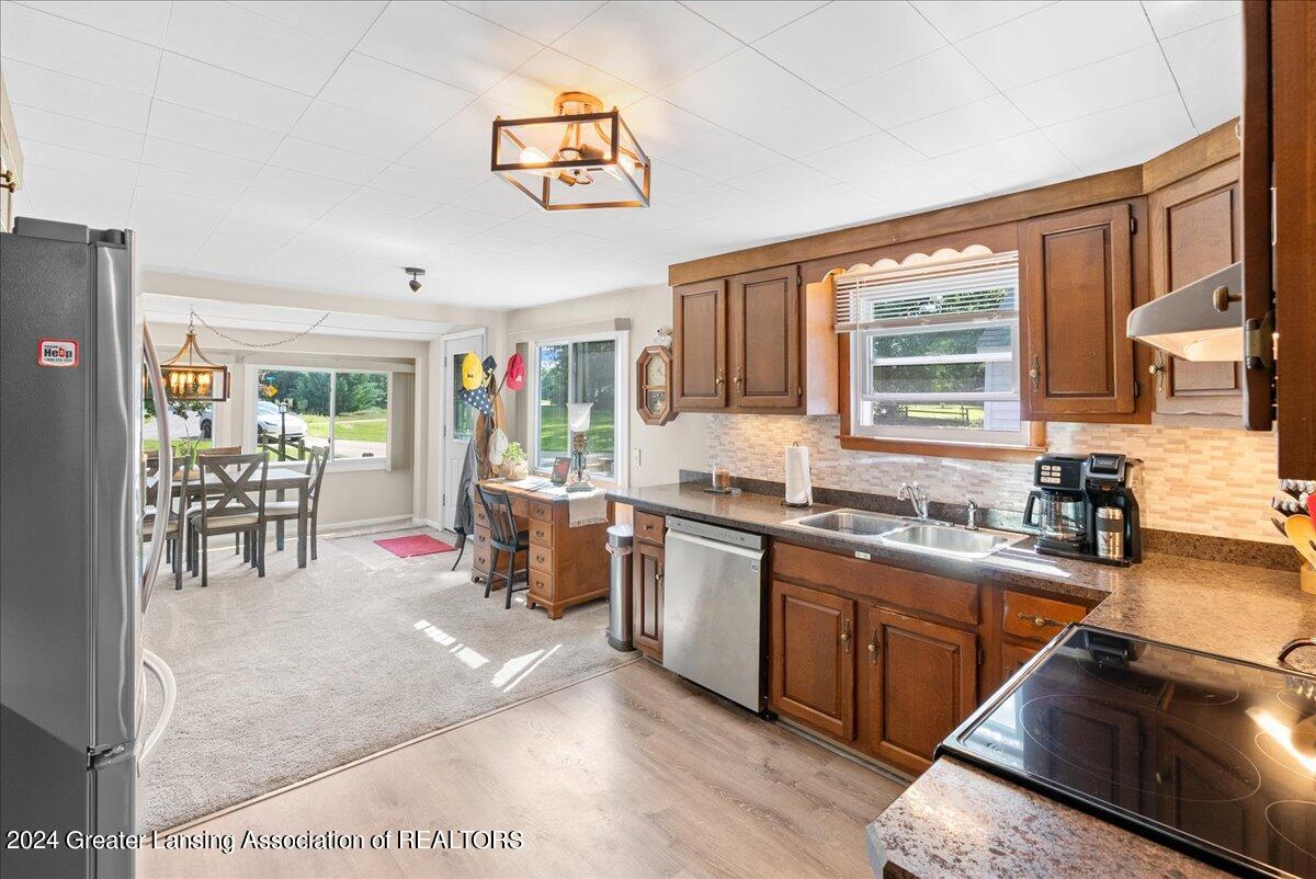 9978 Stoll Road Haslett, MI 48840 - Photo 8 of 51 17-Media Jett - 18