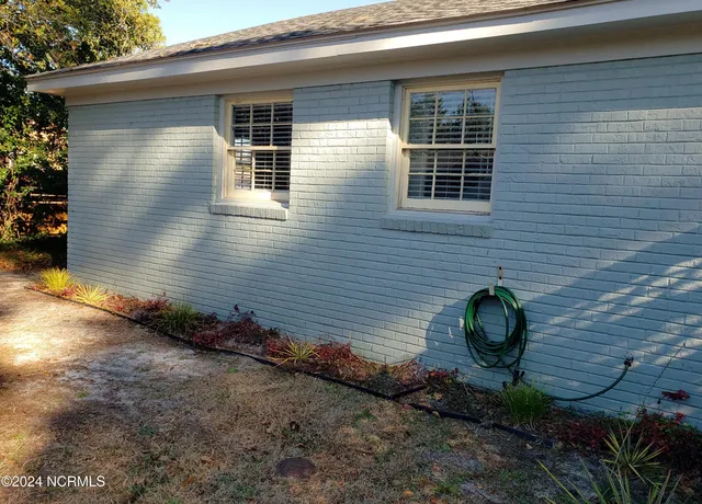 $2,400 | 809 Shakespeare Drive, Wilmington, NC 28405