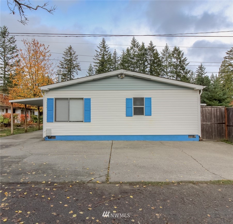 3990 Sunnyslope Road Southwest Port Orchard, WA 98367 - Photo 3 of 21 Gallery Image 3