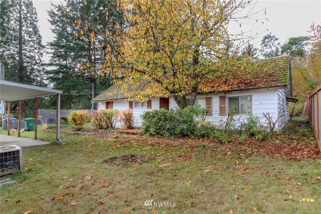 3990 Sunnyslope Road Southwest Port Orchard, WA 98367 - Photo 5 of 21 Gallery Image 5
