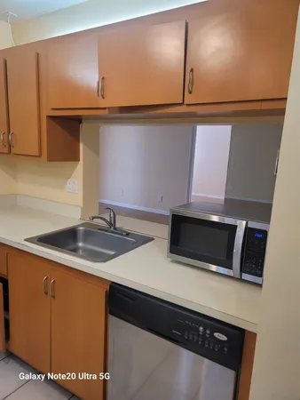 $1,950 | 3531 Northwest 94th Avenue, Unit 6B, Sunrise, FL 33351