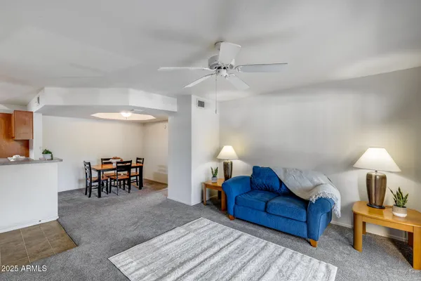 $249,950 | 1880 East Morten Avenue, Unit 121, Phoenix, AZ 85020
