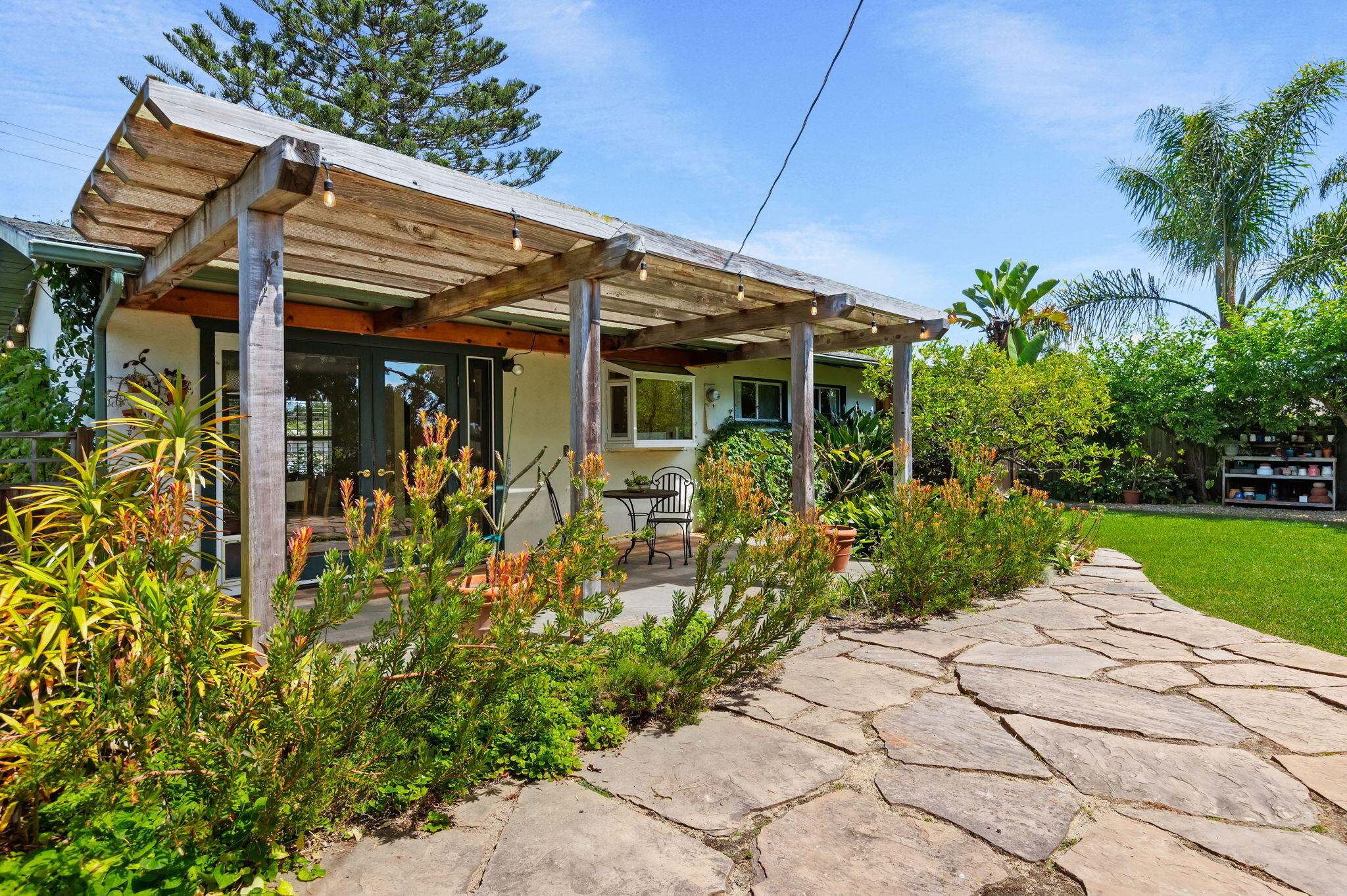 1407 Linden Avenue Carpinteria, CA 93013 - Photo 12 of 24 Patio