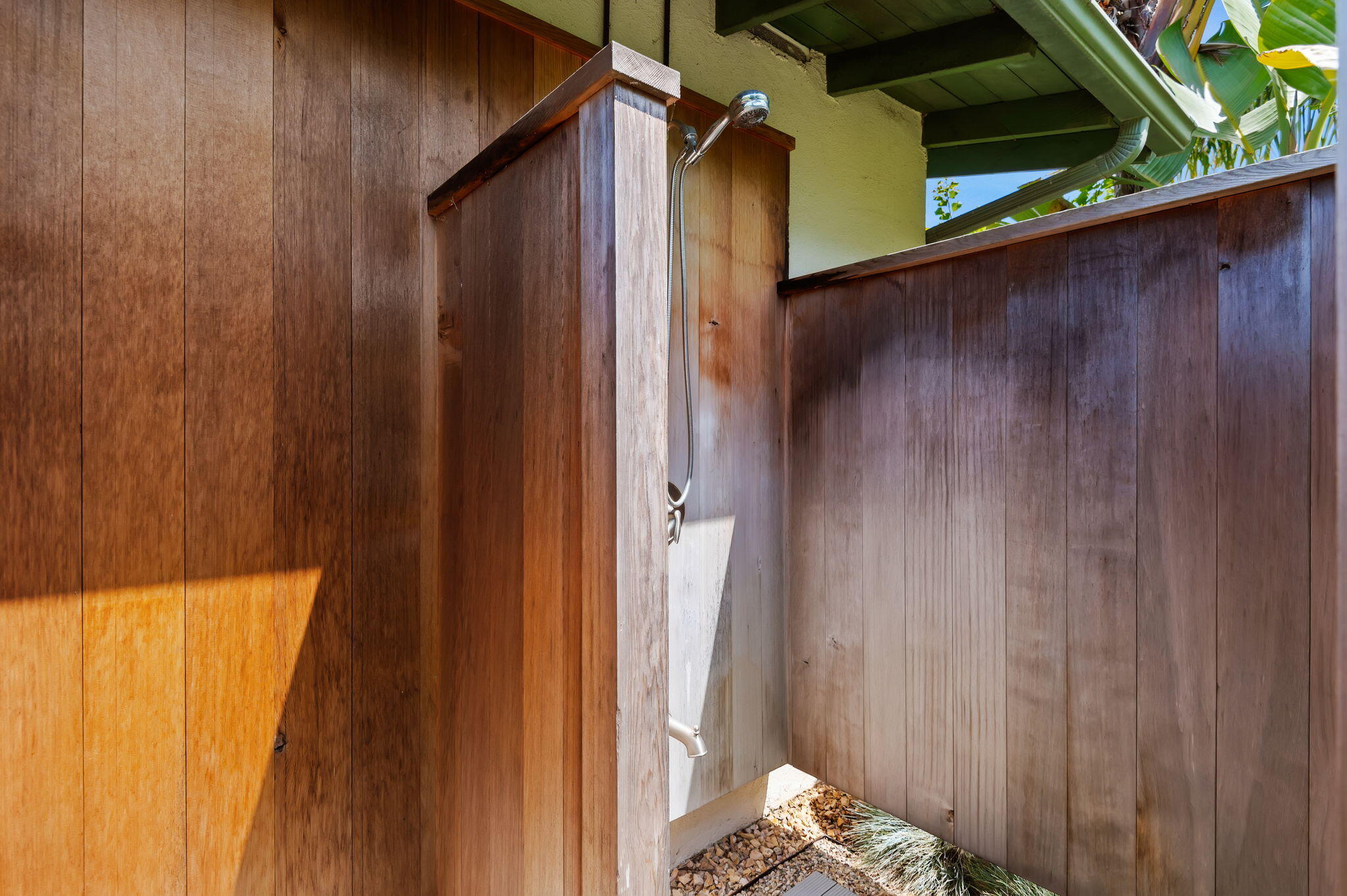 1407 Linden Avenue Carpinteria, CA 93013 - Photo 17 of 24 Outdoor Shower