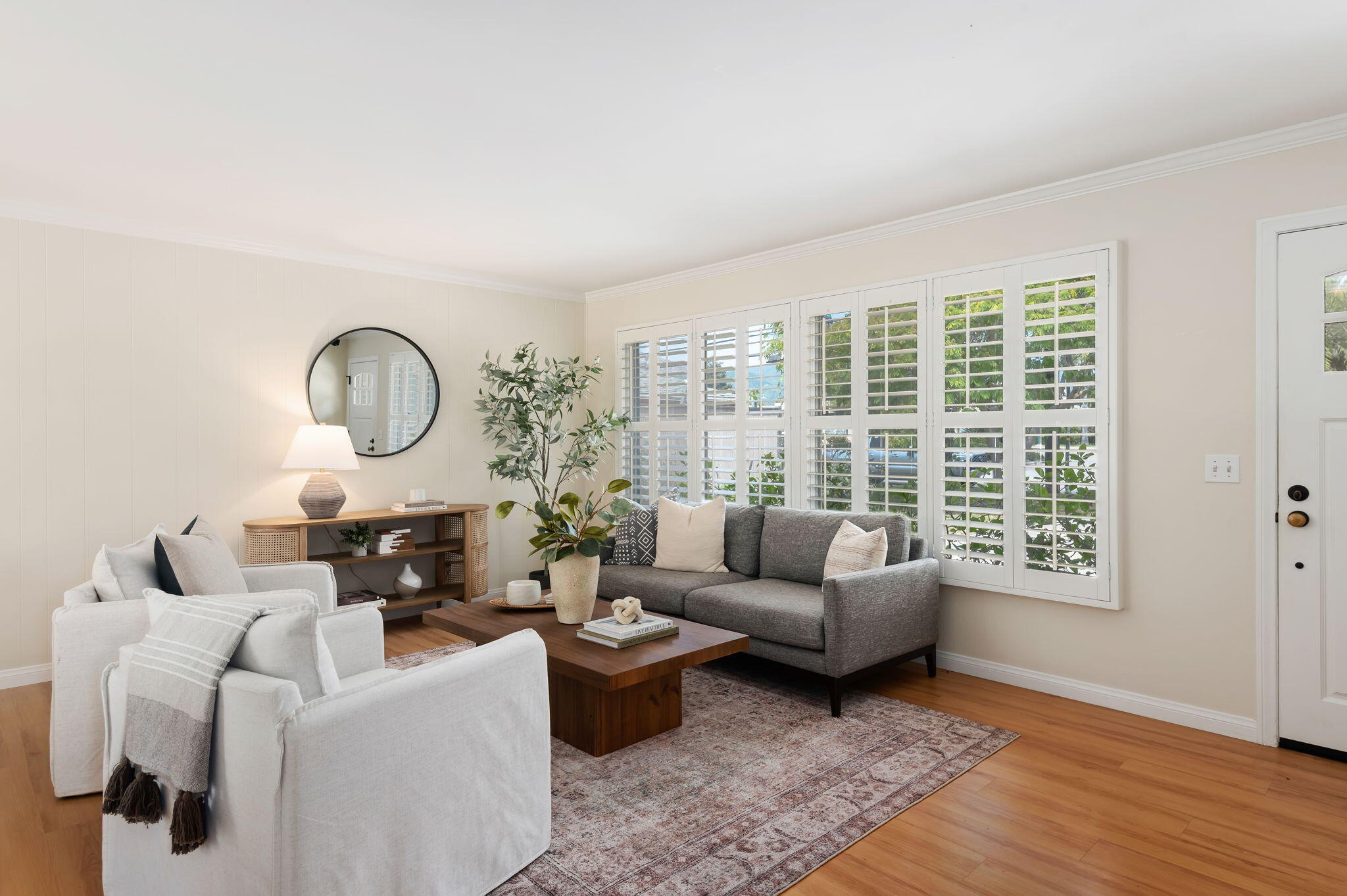 1407 Linden Avenue Carpinteria, CA 93013 - Photo 4 of 24 Living room