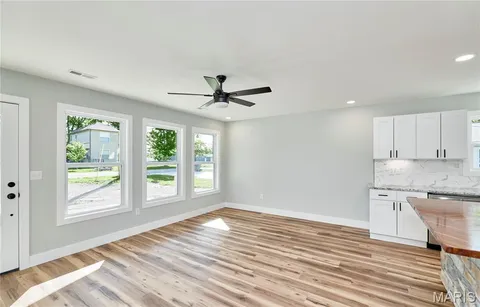 $275,000 | 113 Illinois Street, New Florence, MO 63363