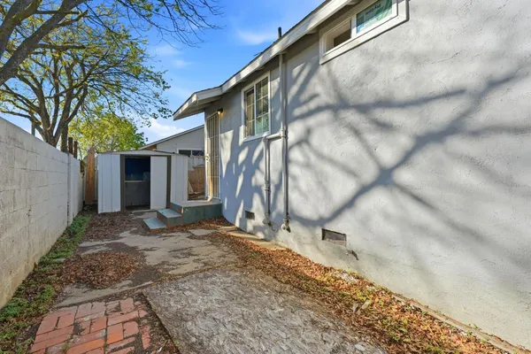 $479,000 | 1008 Gemini Court, Modesto, CA 95355