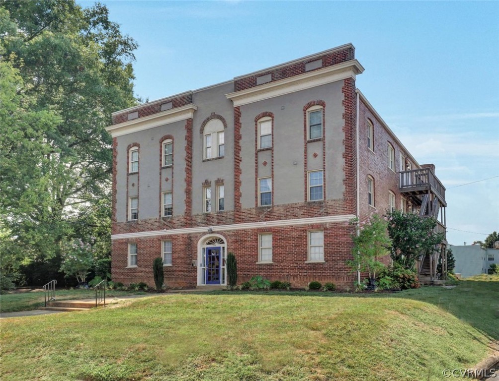 1112 Roseneath Road, Unit 2 Richmond, VA 23230 - Photo 15 of 15 Gallery Image 15