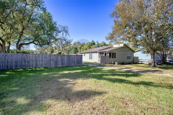 $245,000 | 5220 Krueger Drive, Dickinson, TX 77539