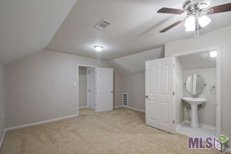 10646 Eagle Crest Road Denham Springs, LA 70726 - Photo 12 of 16 Gallery Image 12