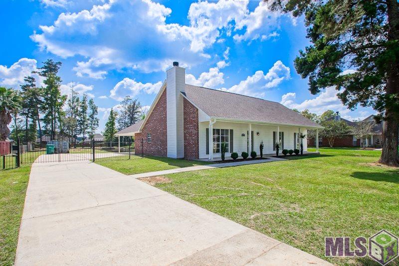 10646 Eagle Crest Road Denham Springs, LA 70726 - Photo 2 of 16 Gallery Image 2