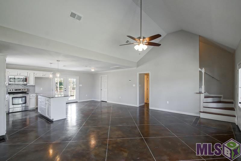 10646 Eagle Crest Road Denham Springs, LA 70726 - Photo 5 of 16 Gallery Image 5